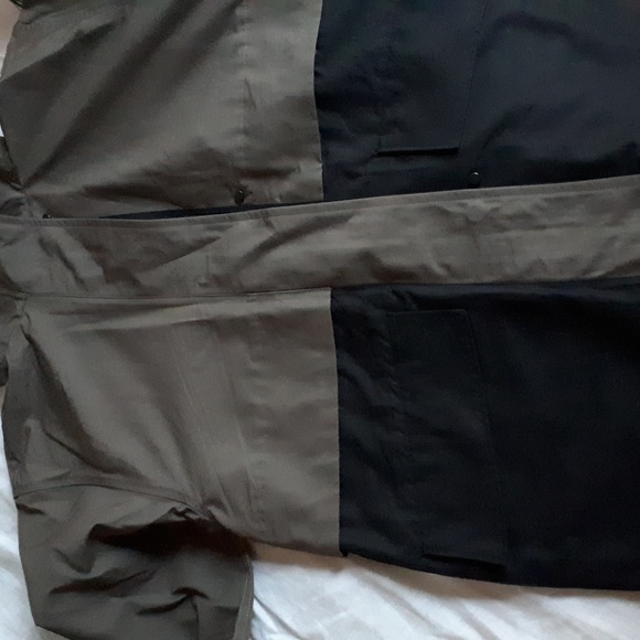 Everlane The ReNew Anorak - Picture 4 of 9